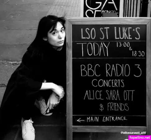 Alice Sara Ott OnlyFans Thumbnail #i3ner6RTMA