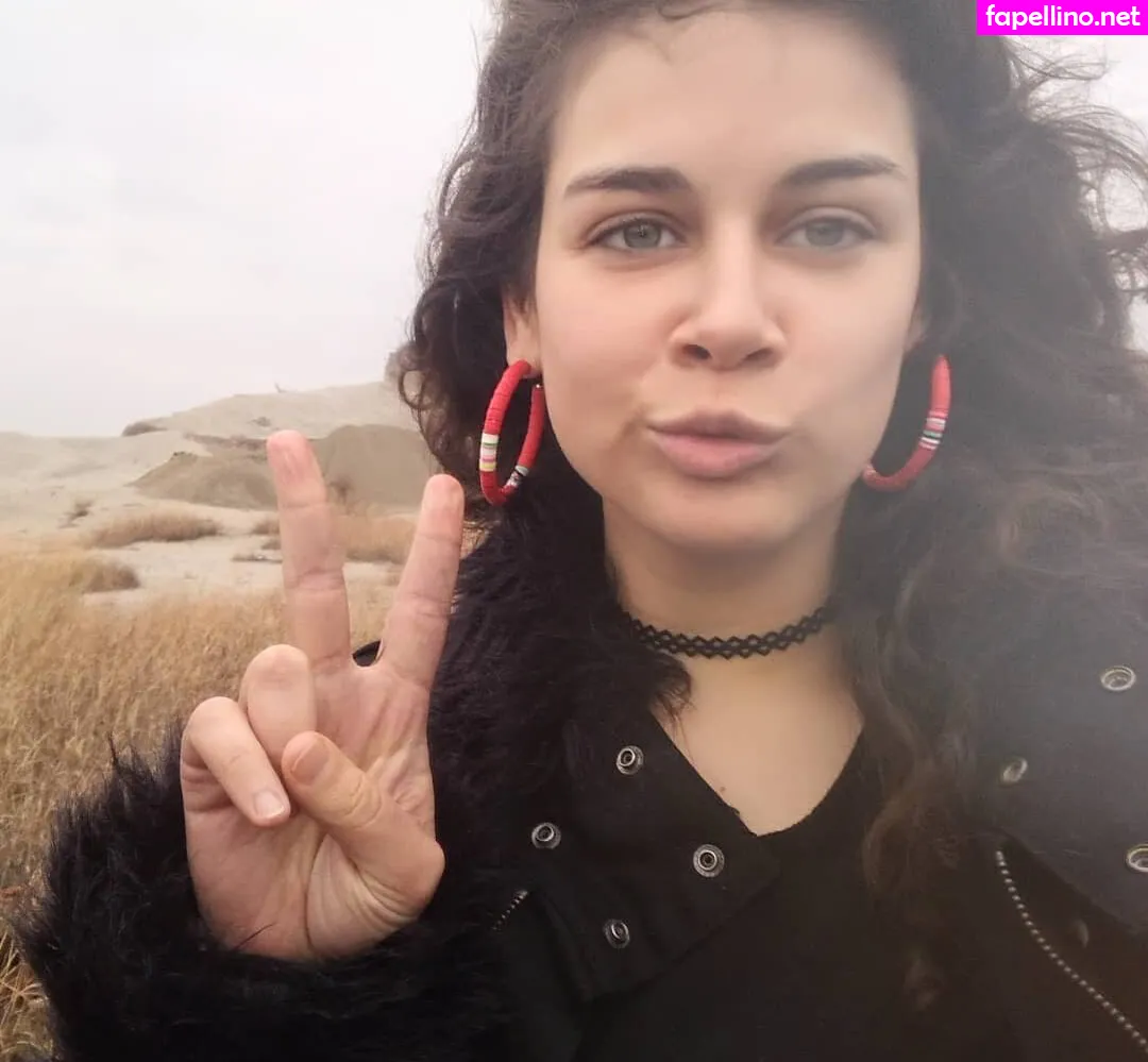 its_alicewonder, maeybee_joness Nude Leaked OnlyFans Photo #8NUsFnM6Yq