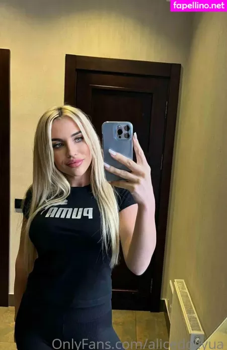 Alicedollyua OnlyFans Thumbnail #stnJL9DnGr