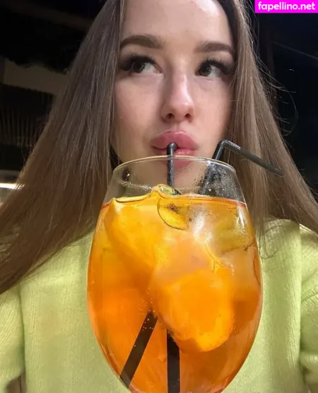 Alicee Kisss OnlyFans Thumbnail #PRRSX6yiT9