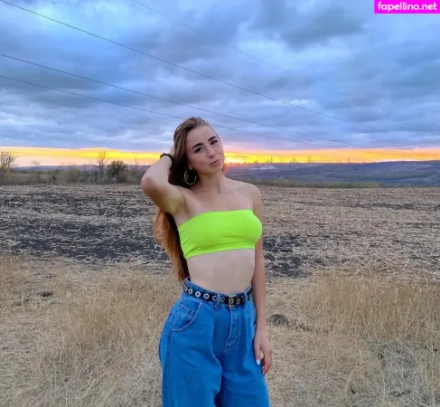 Alicee Kisss OnlyFans Thumbnail #TIke7IuuCZ