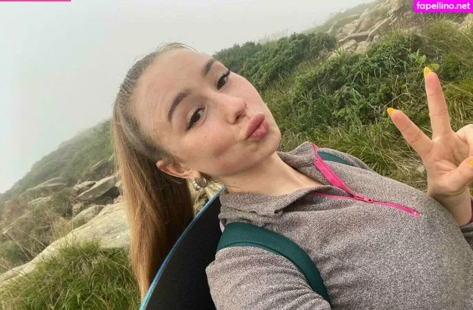 Alicee Kisss OnlyFans Thumbnail #UuOfiZMOCz