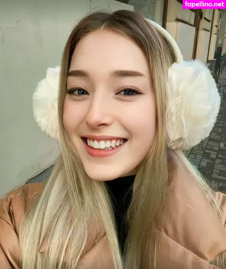 Alicee Kisss OnlyFans Thumbnail #i0fME0QvTa