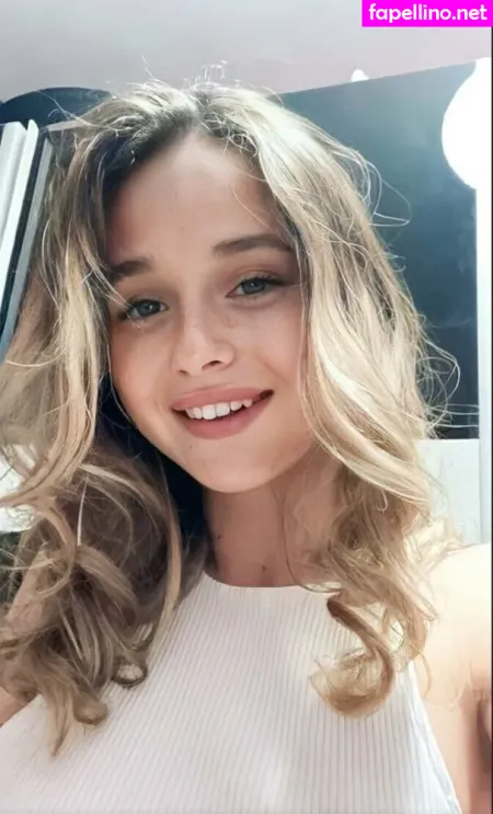 Alicee Kisss OnlyFans Thumbnail #oOZJOOPf6y