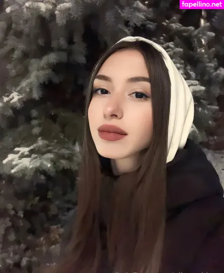 Alicee Kisss OnlyFans Thumbnail #t6f1fBL9R2