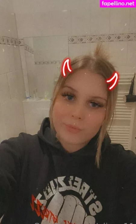 Alicee11 OnlyFans Thumbnail #2ZsfzFa3vr