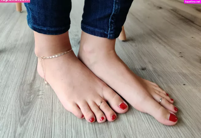 Alicefrenchfeet OnlyFans Thumbnail #2kWCnZ7AL3