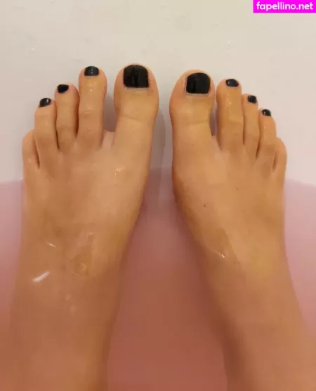 Alicefrenchfeet OnlyFans Thumbnail #UzbZsorZLV