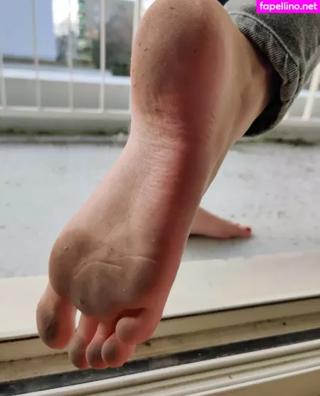 Alicefrenchfeet OnlyFans Thumbnail #XFIgsVEvf9