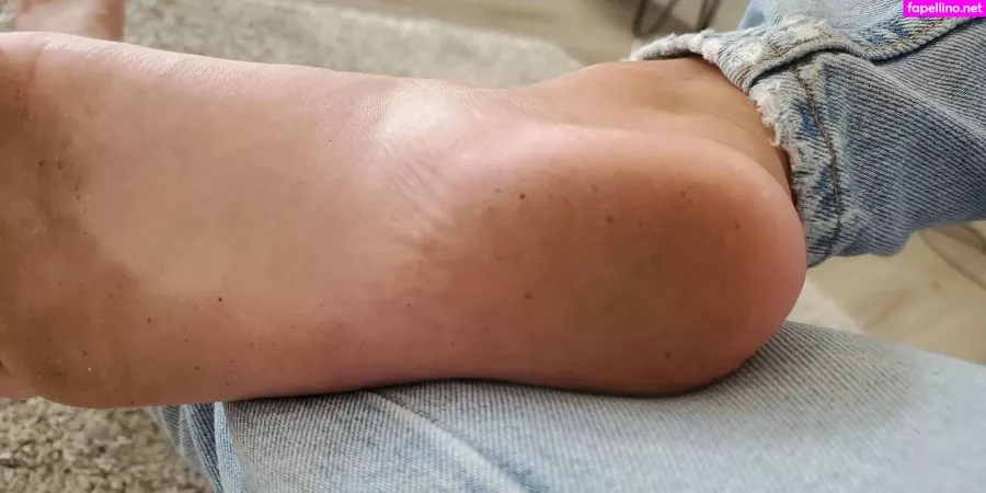 Alicefrenchfeet OnlyFans Thumbnail #byn2c4cUO4