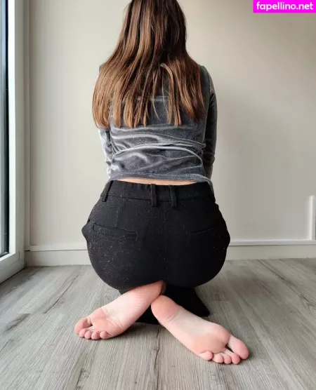 Alicefrenchfeet OnlyFans Thumbnail #tDN8xeaeGK