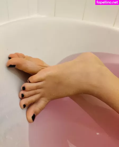 Alicefrenchfeet OnlyFans Thumbnail #u3qbZVSwlK