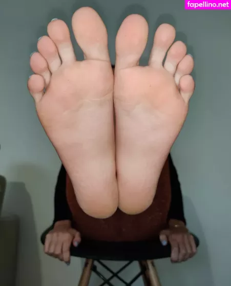 Alicefrenchfeet OnlyFans Thumbnail #yStu1NIIb8