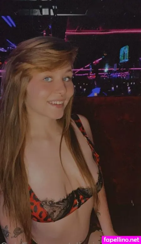 Aliceinherwonderland1 OnlyFans Thumbnail #yuxdvgVcGm