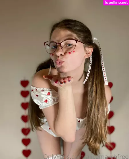 Alicemarchfree OnlyFans Thumbnail #M315GDu3As