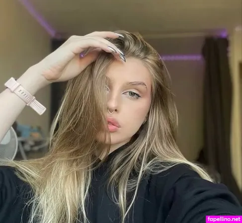 Aliceparis69 OnlyFans Thumbnail #0jpGCNr9kf