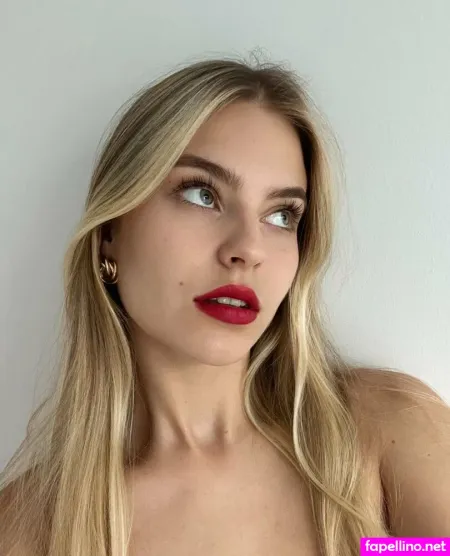Aliceredlips OnlyFans Thumbnail #55HI3DyMAn