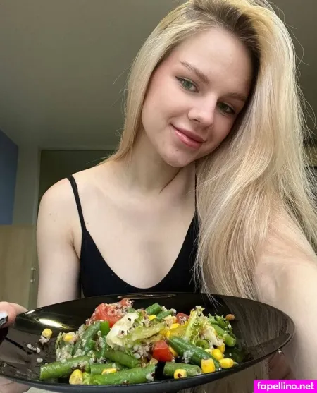Alicesparkle OnlyFans Thumbnail #DI7NjVSsTg
