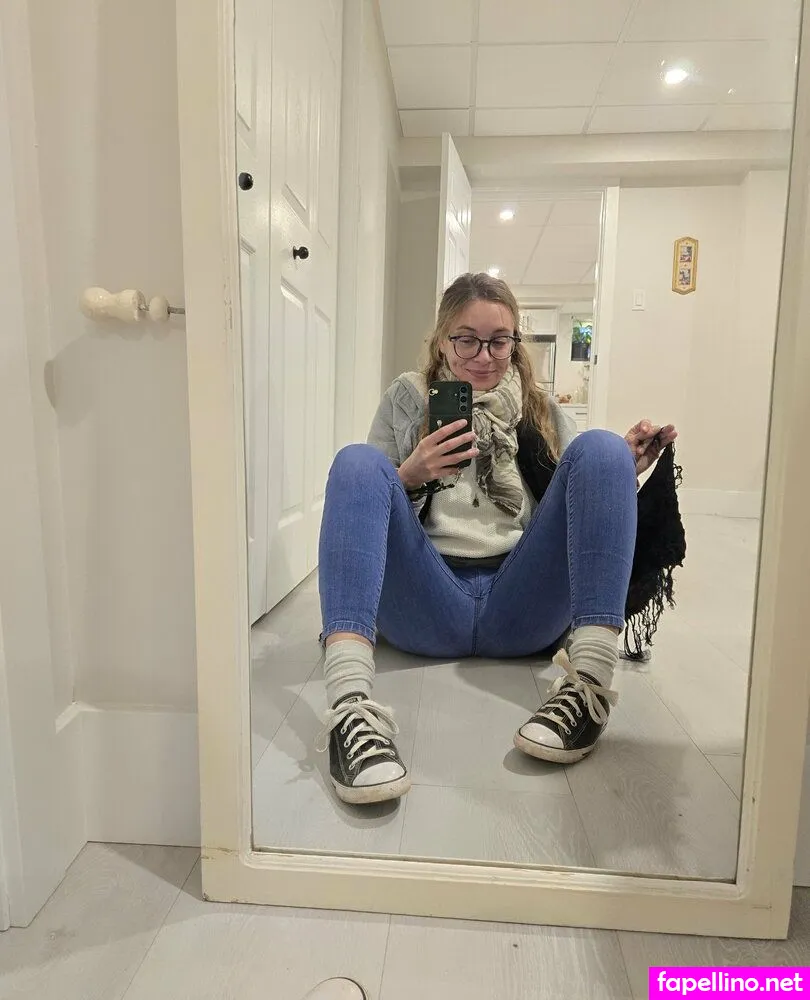 alicethroughwonderland, disneyalice Nude Leaked OnlyFans Photo #2Yi4E5fpA5