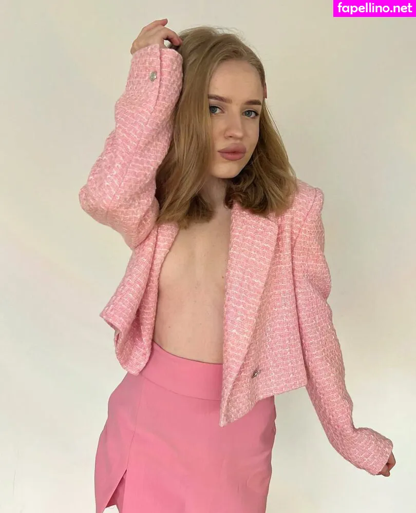 alice_whitee, alicewhiteeeeee Nude Leaked OnlyFans Photo #4QNV23YH2q