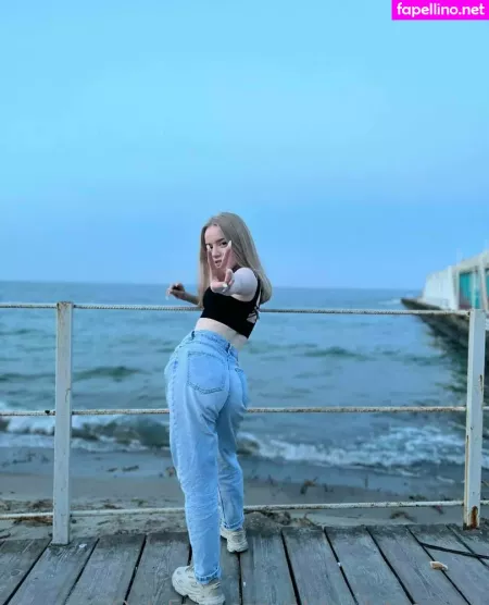 Alicewhiteeeeee OnlyFans Thumbnail #d4IefPod42