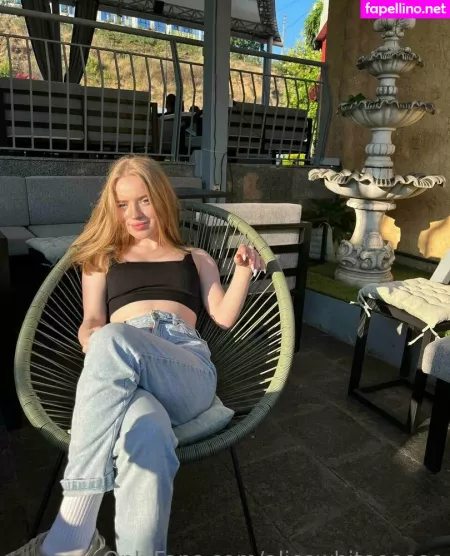 Alicewhiteeeeee OnlyFans Thumbnail #evBusTPXwC