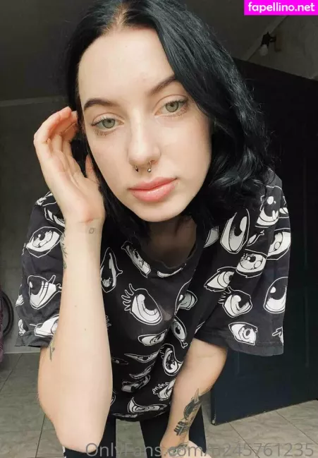 Alicewonderfull OnlyFans Thumbnail #27BUHoG8UR