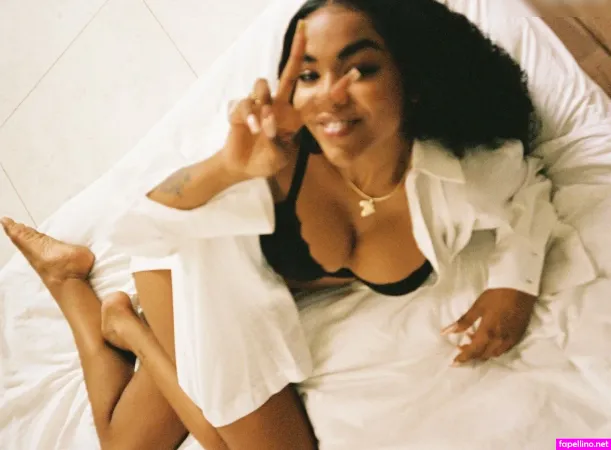 Alicia Awa OnlyFans Thumbnail #9UWA0lxOt8