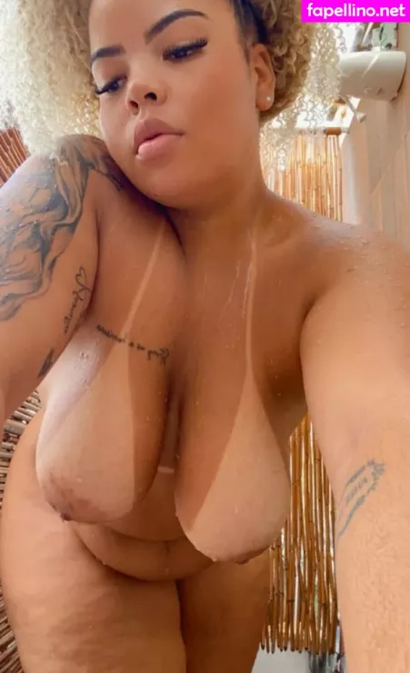 Alicia Carvalho OnlyFans Thumbnail #CmfIMLSHqU