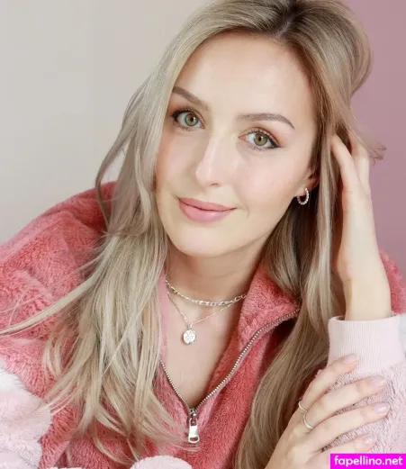 Alicia Joe OnlyFans Thumbnail #OQyuZ6n0Qv