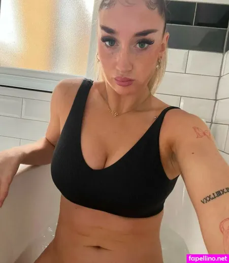 Alicia Scholesx OnlyFans Thumbnail #28wnxnEK0k