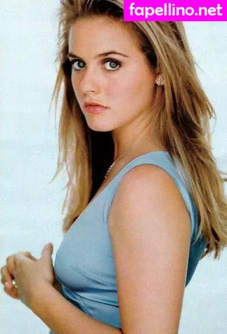 Alicia Silverstone OnlyFans Thumbnail #KkQJ0Fc2qi