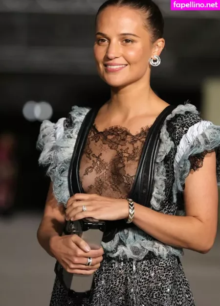 Alicia Vikander OnlyFans Thumbnail #HSLA1Yho1R