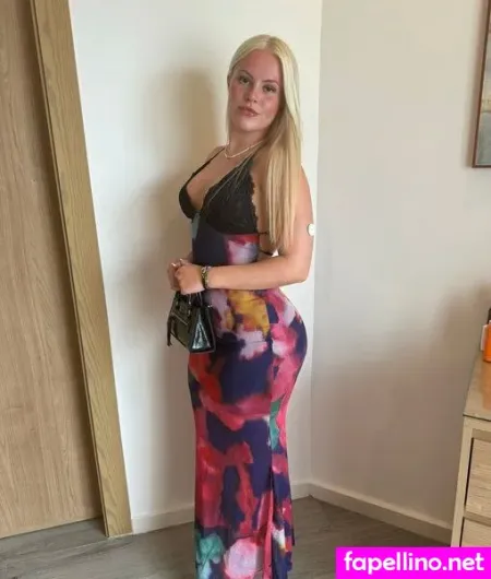Aliciaofxox OnlyFans Thumbnail #xhfdTKRW98