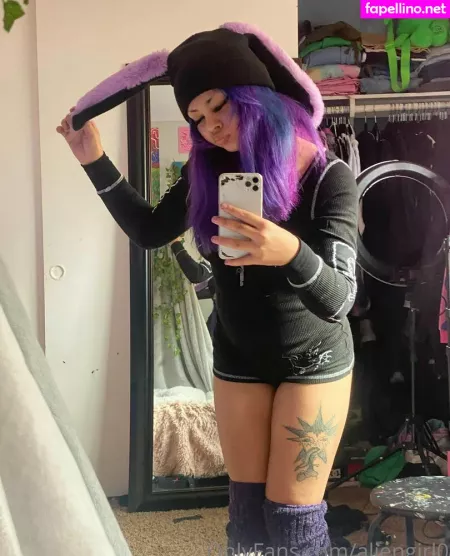 Aliengirl0 OnlyFans Thumbnail #dyeWPYtmTd