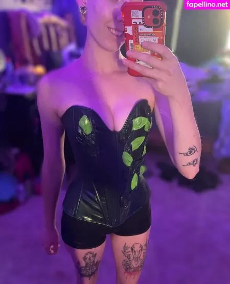 Alieninara OnlyFans Thumbnail #UyxCNWpqXi