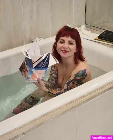 Alientrashkitty69 OnlyFans Thumbnail #ihbWIlf4Px