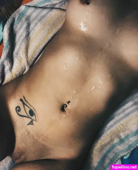 Alienxbaby 1 OnlyFans Thumbnail #d22fruJwqC