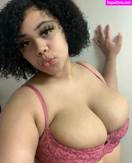 Aliiicouture26 OnlyFans Thumbnail #KgN2VUavsz