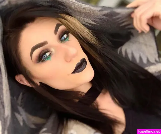 Alikat Goth Girl OnlyFans Thumbnail #FpkvUawsP2