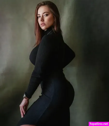 Alina Baranova OnlyFans Thumbnail #XxX1XtW5Nz