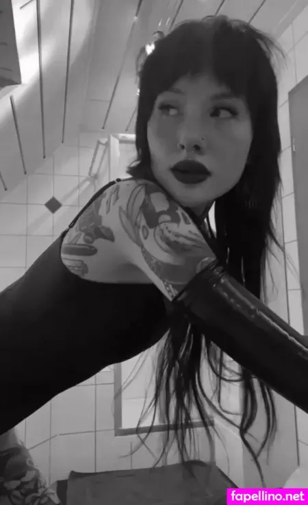 Alina Benson Alinabnsn OnlyFans Thumbnail #ArmTzA6A14