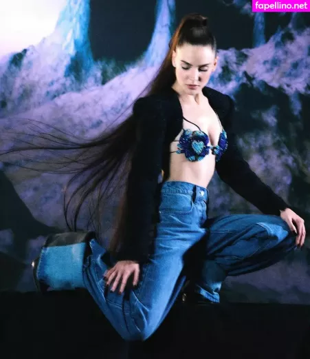 Alina Boz OnlyFans Thumbnail #0vpXXUbMEE