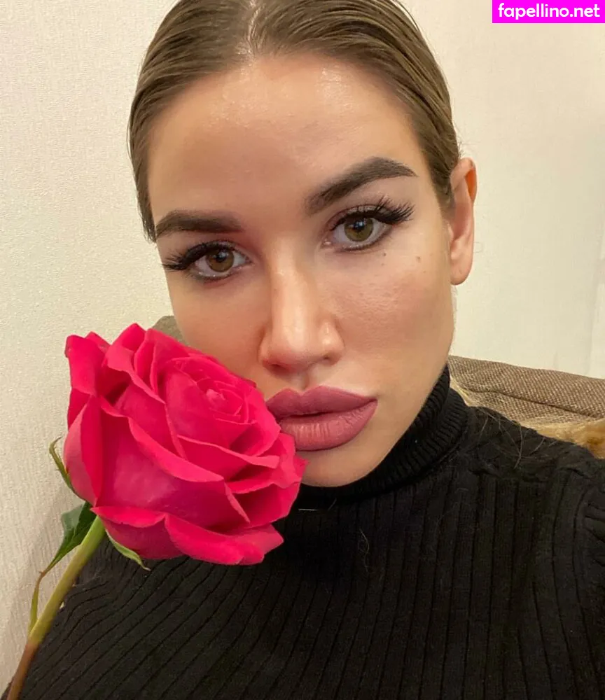 love_is_alina_ Nude Leaked OnlyFans Photo #DZfQY3I9Dl