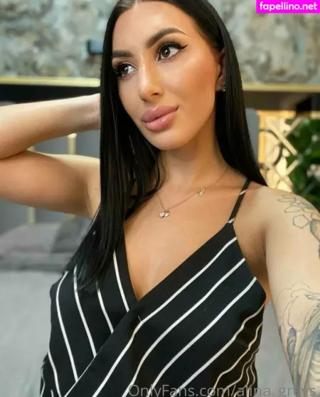 Alina Greys OnlyFans Thumbnail #ywy4gQaJgM
