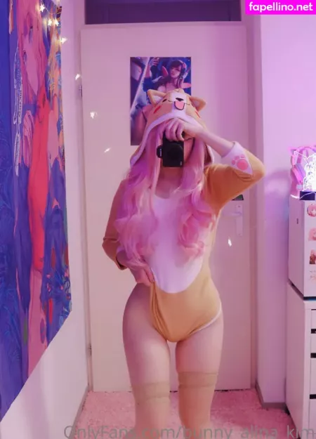 Alina Kim OnlyFans Thumbnail #FB6BivwQQl