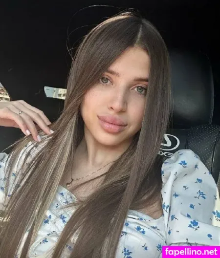 Alina Kiss OnlyFans Thumbnail #aHgujdC0BA