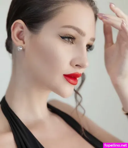 Alina Lewis OnlyFans Thumbnail #0RgKOaE3xA