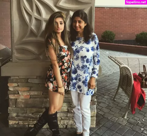 Alina M OnlyFans Thumbnail #UHNN8taap4