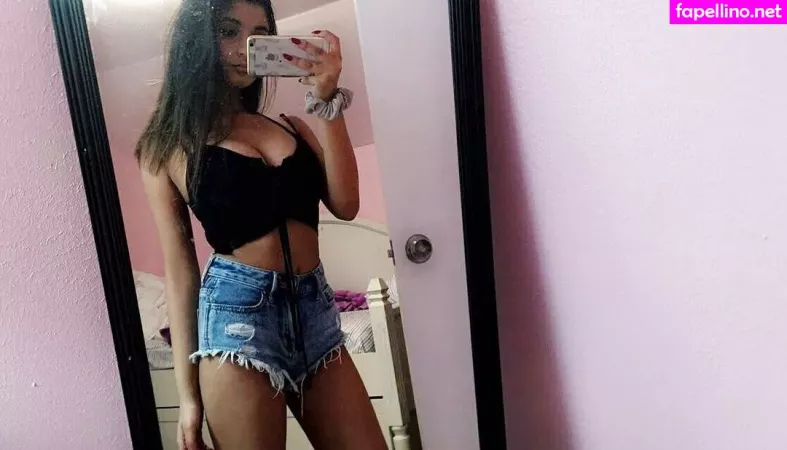 Alina M OnlyFans Thumbnail #wSKlg1eyv1